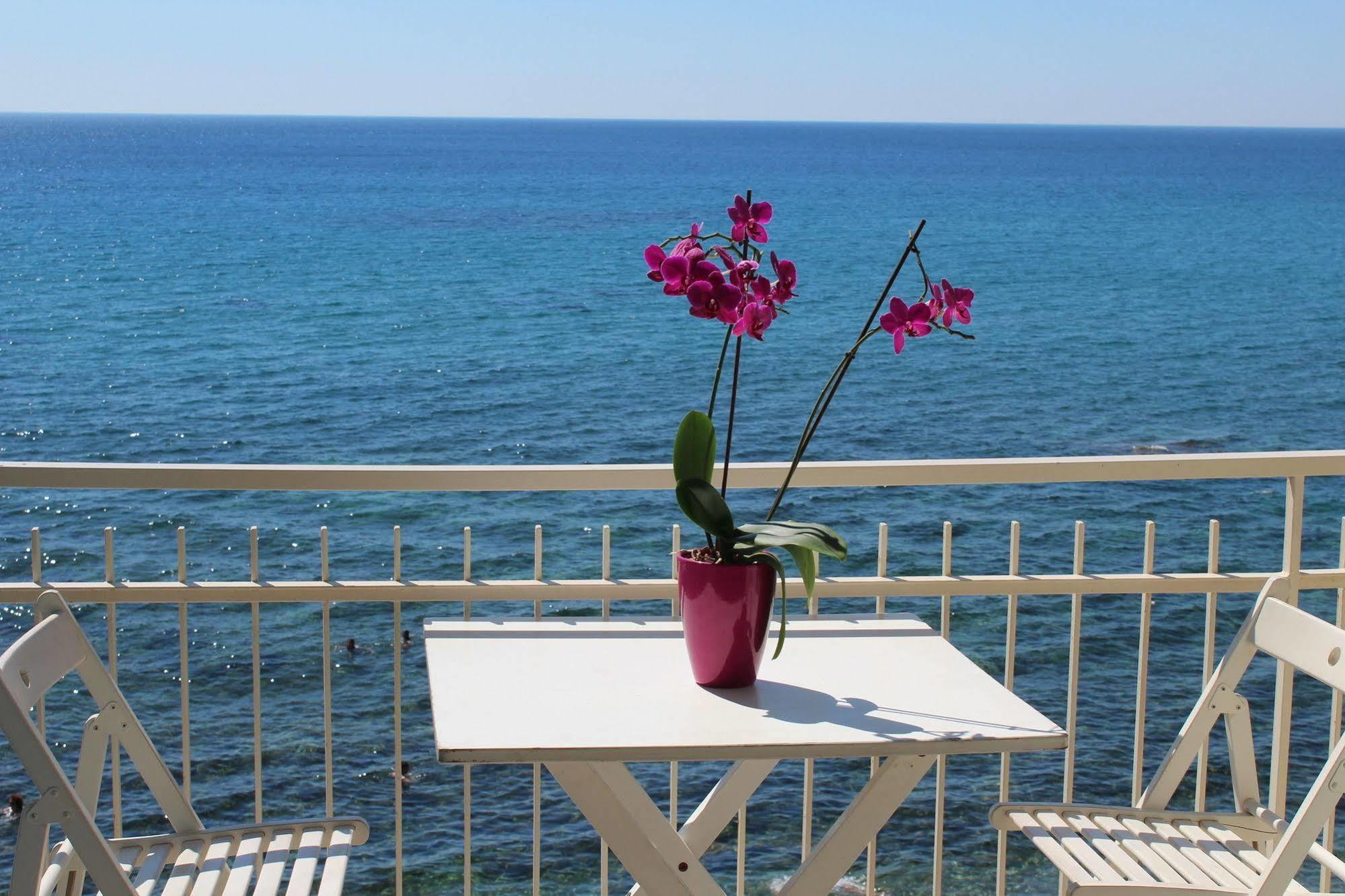 Frühstückspension Nina Giardini-Naxos